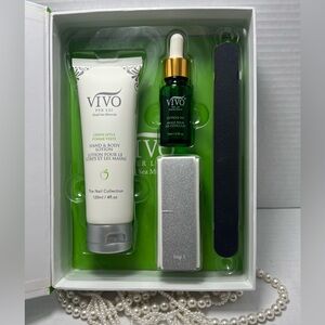 VIVO PER LEI DEAD SEA MINERALS EXQUISITE MANICURE SET GREEN APPLE